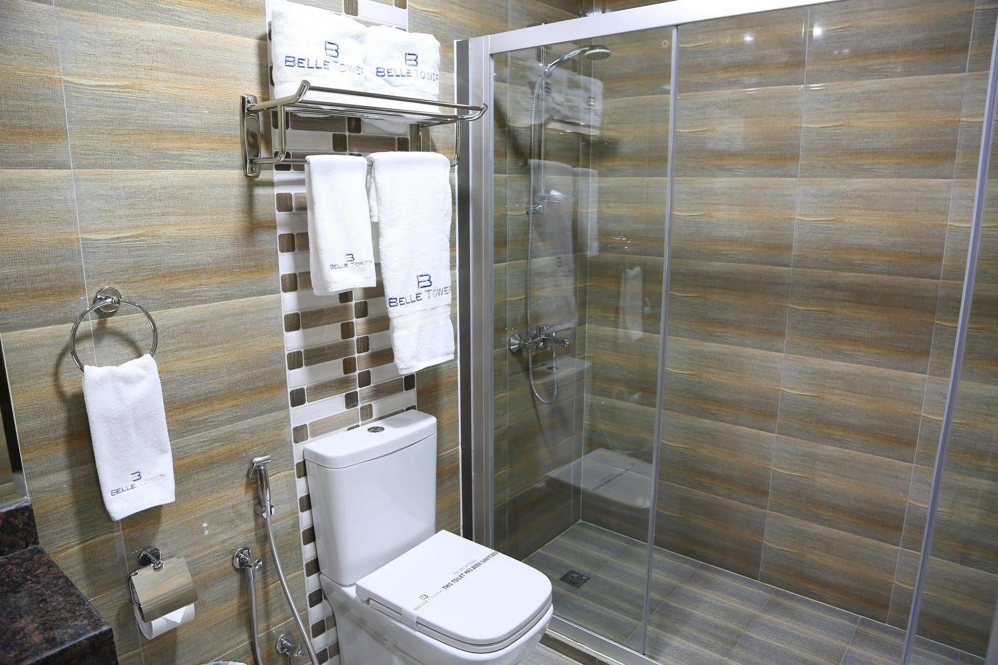 מנאמה Belle Tower Luxury Apartments מראה חיצוני תמונה