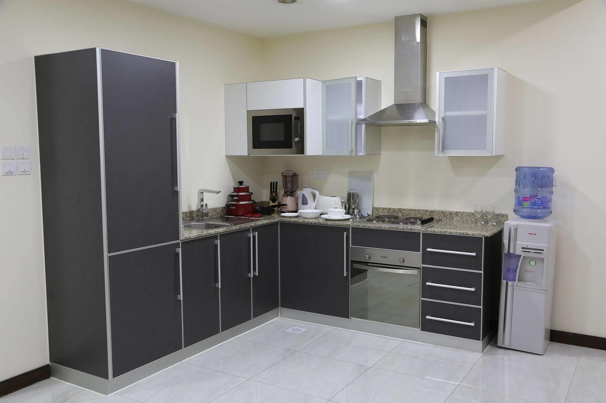 מנאמה Belle Tower Luxury Apartments מראה חיצוני תמונה