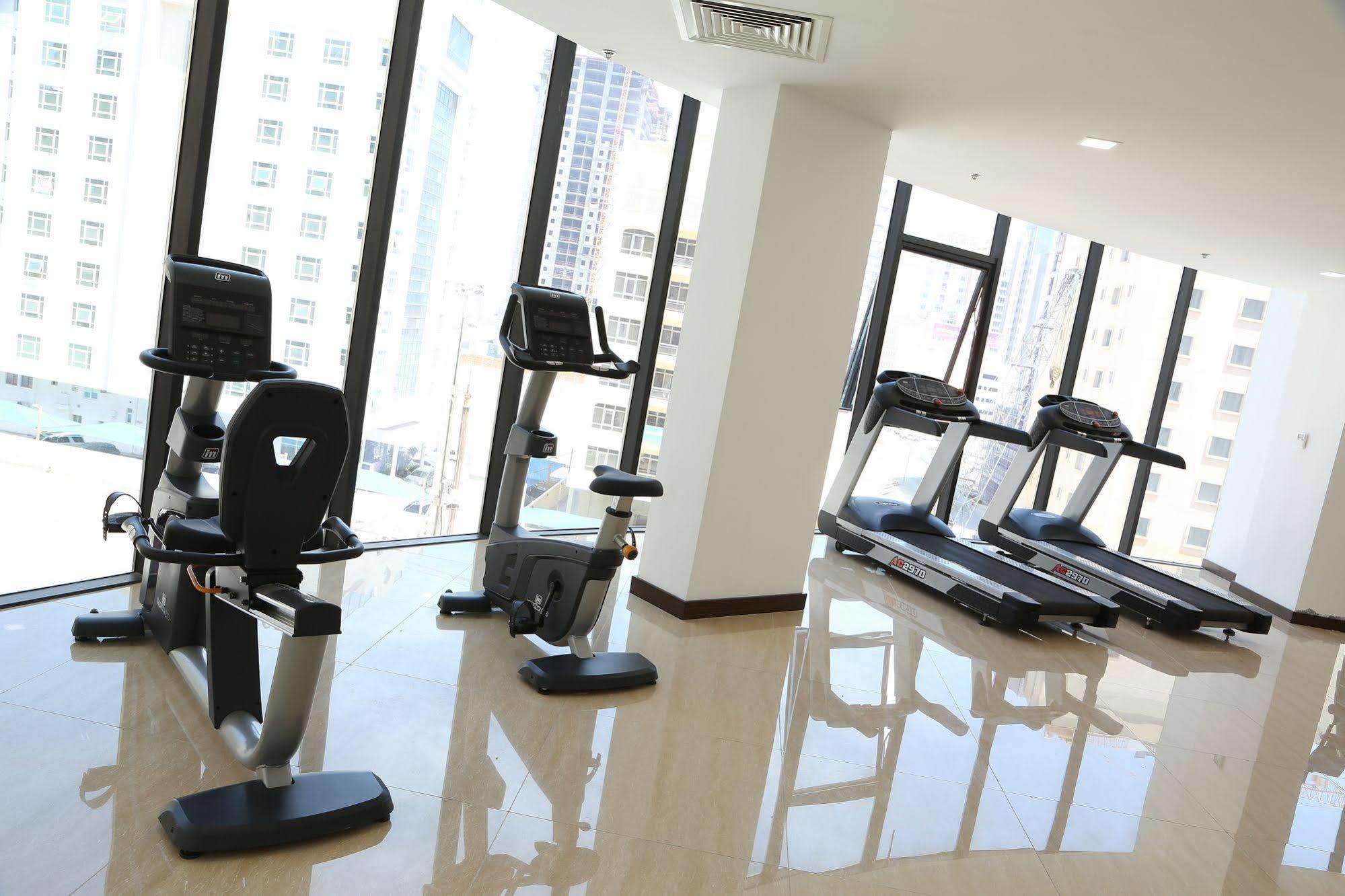 מנאמה Belle Tower Luxury Apartments מראה חיצוני תמונה